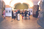 Ausstellungserffnung "Heinz Sterzenbach, Malerei und Graphik" im Foyer des Rathaus Charlottenburg am 2.9.1994. Erffnungsrede: Andreas Statzkowski, Stadtrat fr Volksbildung.  Laudatio:Mathias Niehoff, Leiter der Dezentralen Kulturarbeit. Foto: Fred Sinnig, Berlin. 